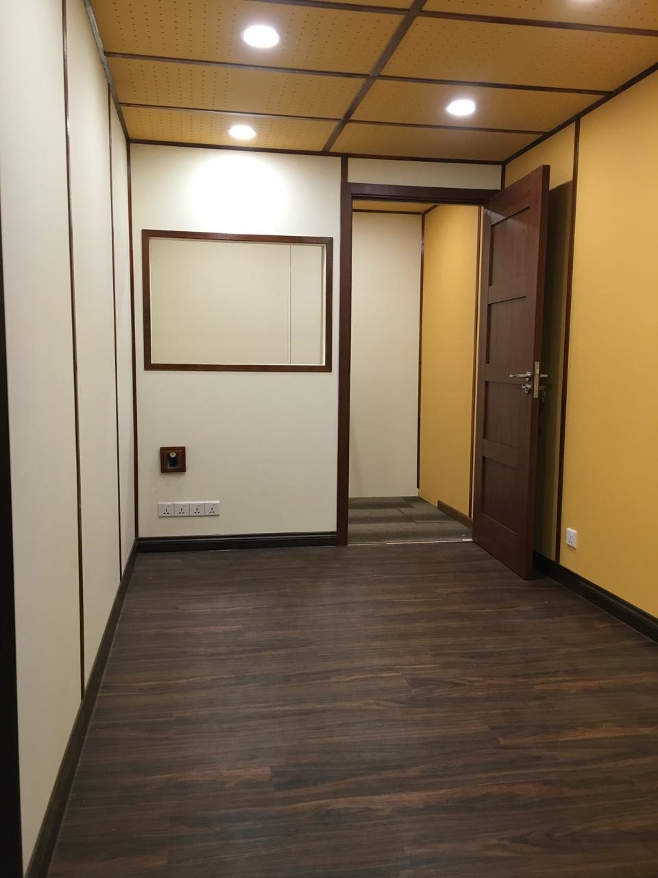 BBZU - Intérieur du studio container