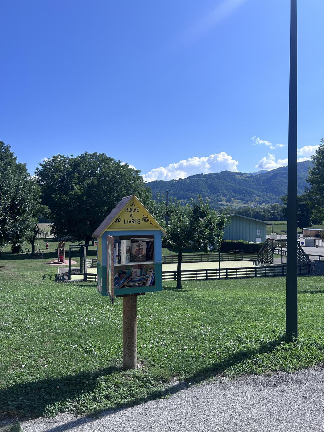 Boîte à livres - Arenthon - École Benoît Chamoux