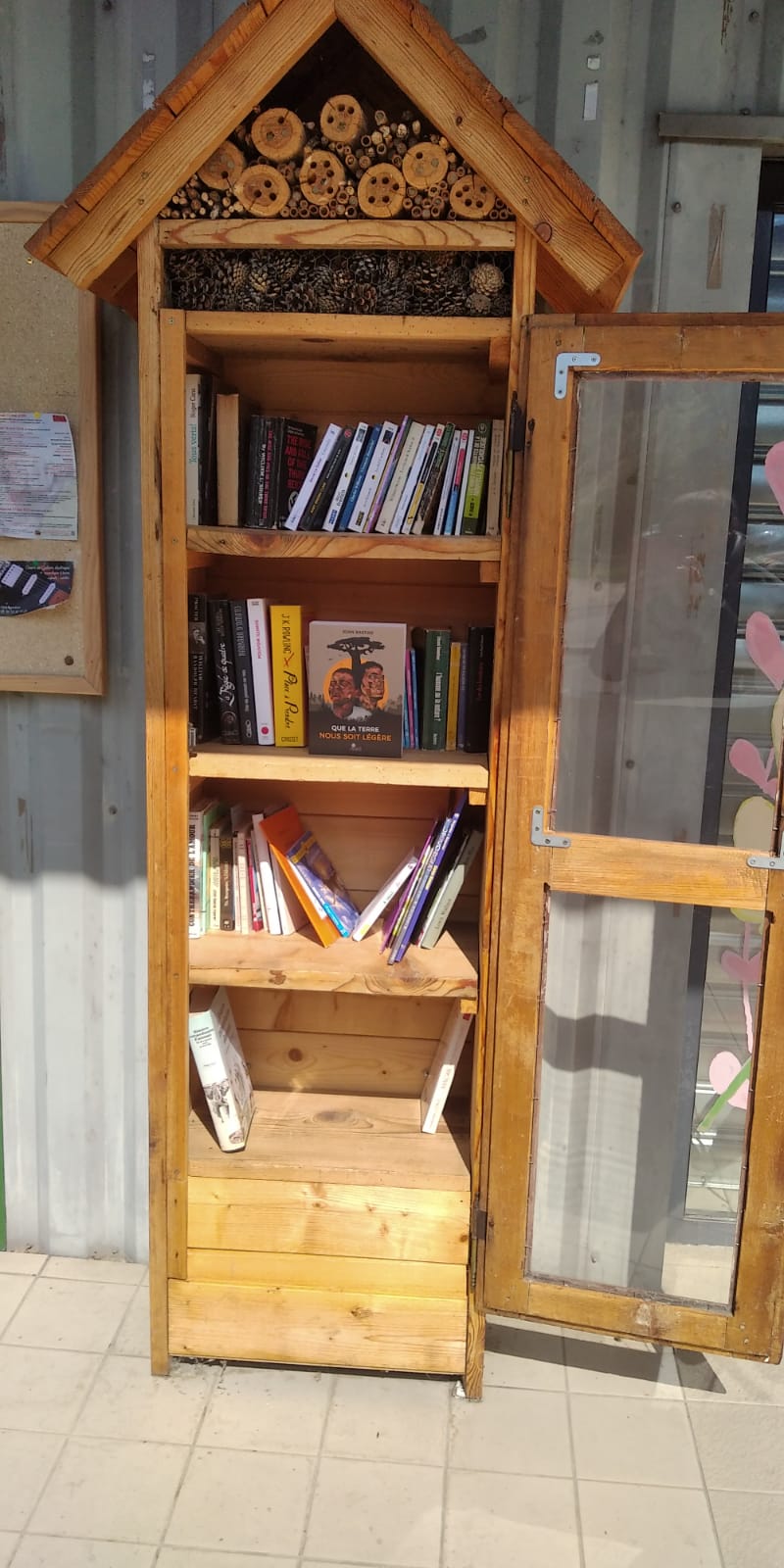 Boîte à livres - Collonges-sous-Salève - Marché des producteurs