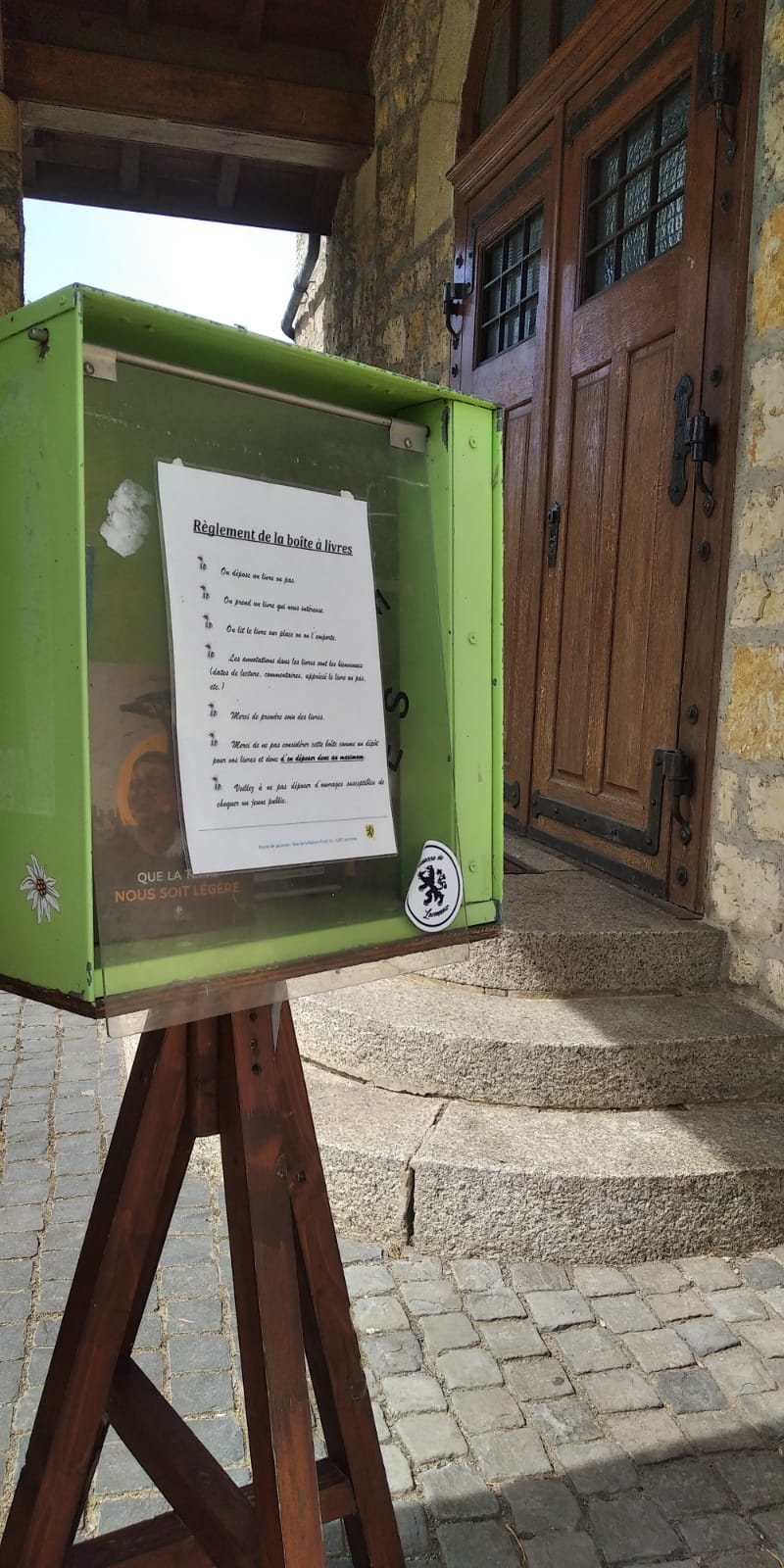 Boîte à livres - Laconnex - École