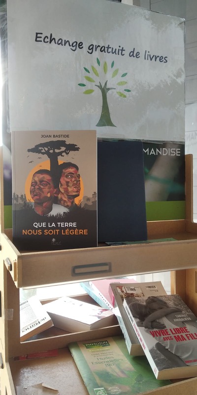 Boîte à livres - Neydens - Magasin bio