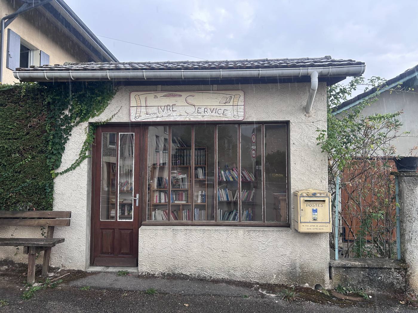 Boîte à livres - Sainte-Eulalie-en-Royans - Livre Service