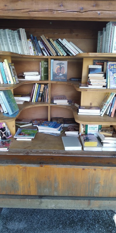 Boîte à livres - Serres